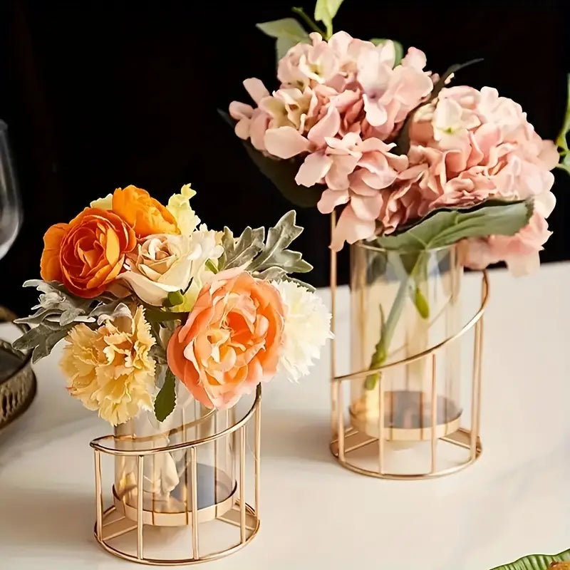 Rotated Golden Line Metal Candle Holder