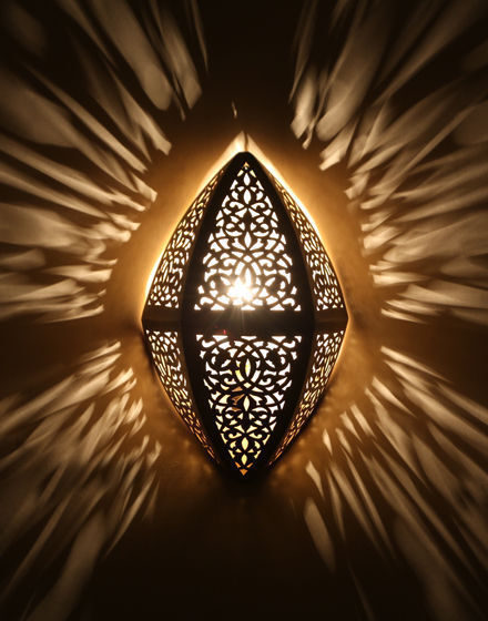 BRASS MOROCCAN WALL LIGHT